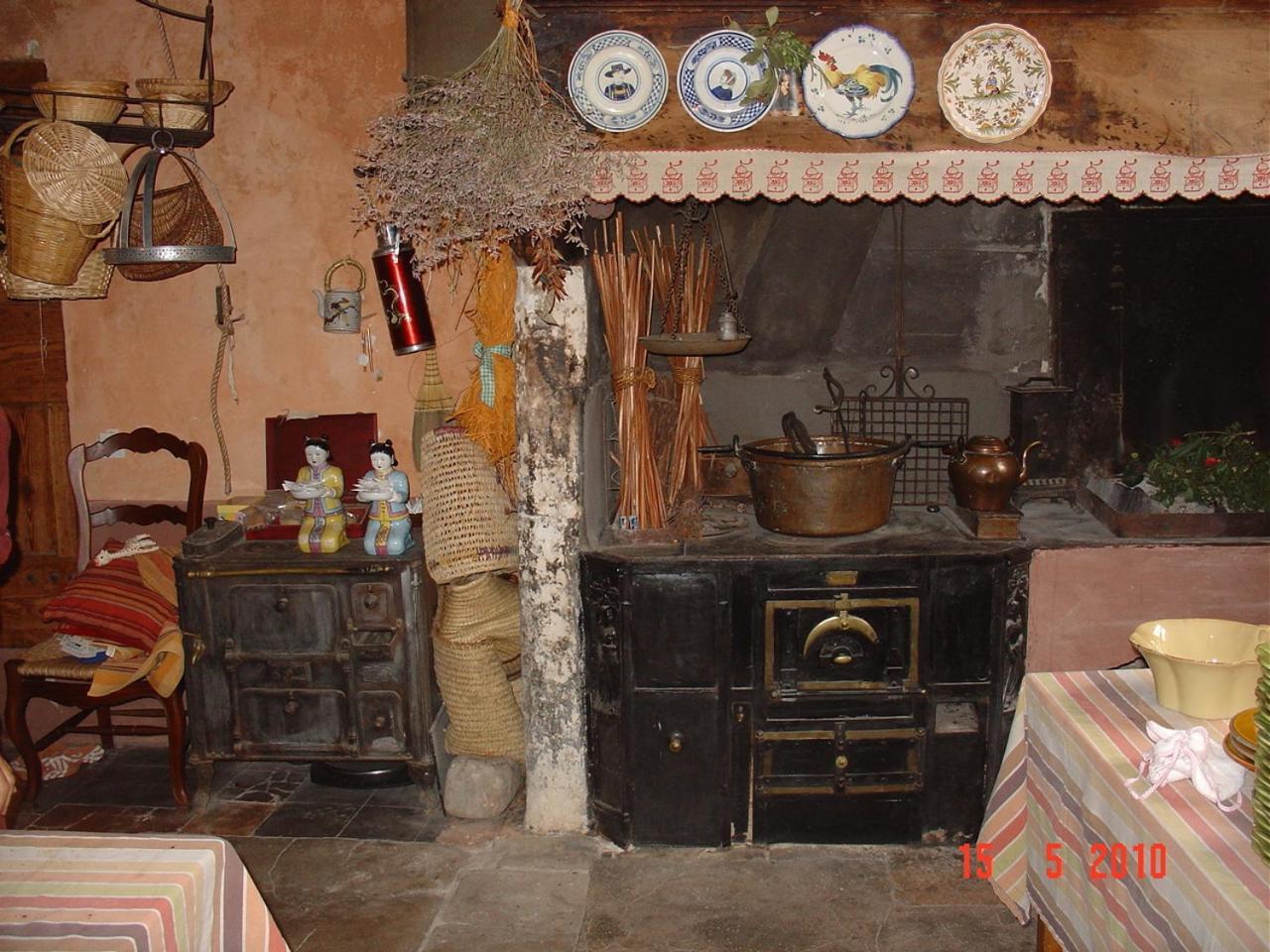 Demeure De Digoine "Chambre D'Hotes" Bourg-Saint-Andéol Zewnętrze zdjęcie